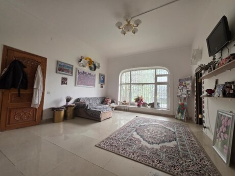 Объект - м. Иншаатчылар - 180 м²