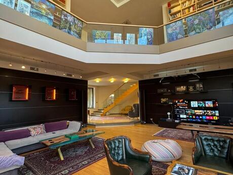 7-комн. дом/дача - пос. Шувеляны - 750 м²
