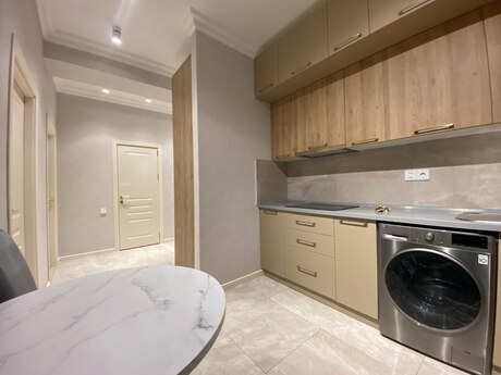 2 otaqlı yeni tikili - 8 Noyabr m. - 70 m²