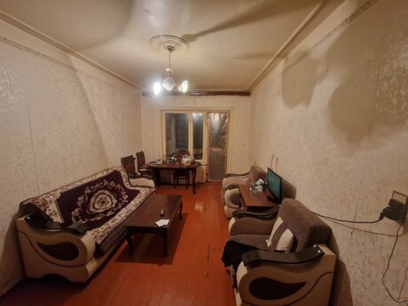2 otaqlı köhnə tikili - Əhmədli q. - 50 m²