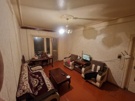 2 otaqlı köhnə tikili - Əhmədli q. - 50 m²