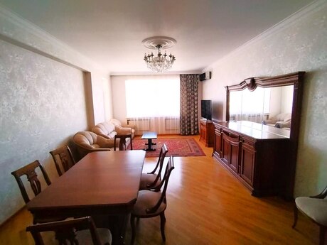 3-комн. новостройка - м. Ичеришехер - 150 м²