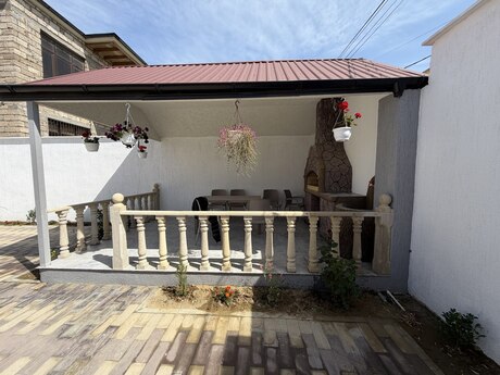 4 otaqlı həyət evi/bağ evi - Savalan q. - 96 m²