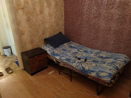 2-room apartment for rent, 75 m², Şah İsmayıl Xətai: 220 ₼/mo 5