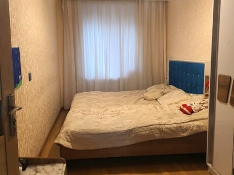 3 otaqlı köhnə tikili - İnşaatçılar m. - 75 m²