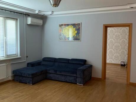 4-комн. вторичка - м. Элмляр Академиясы - 120 м²
