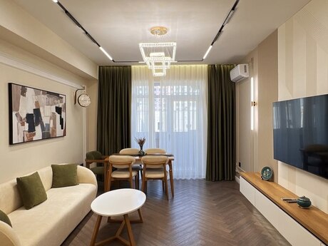 3 otaqlı yeni tikili - Elmlər Akademiyası m. - 95 m²