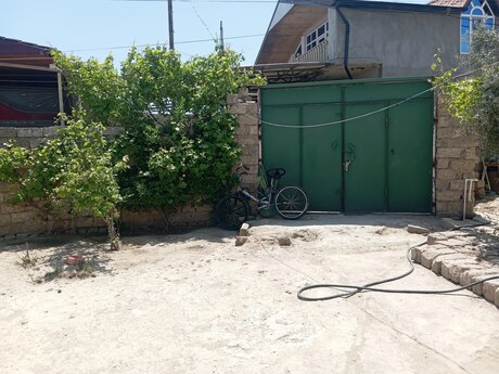 5 otaqlı həyət evi/bağ evi - Qala q. - 104 m²