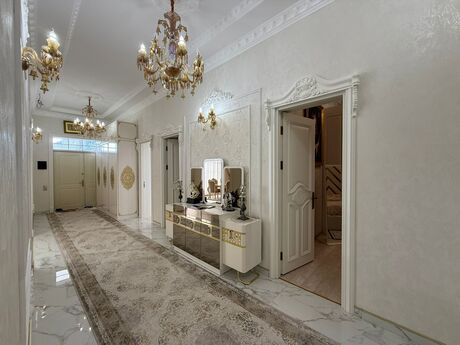 4 otaqlı həyət evi/bağ evi - Novxanı q. - 400 m²