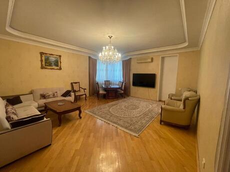 3 otaqlı yeni tikili - İnşaatçılar m. - 120 m²