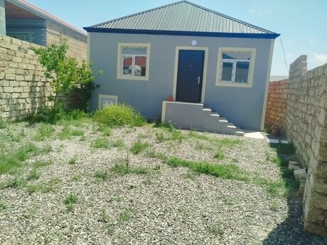 3 otaqlı həyət evi/bağ evi - Binə q. - 64 m²