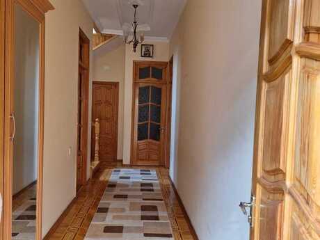 6 otaqlı həyət evi/bağ evi - Nəriman Nərimanov m. - 190 m²