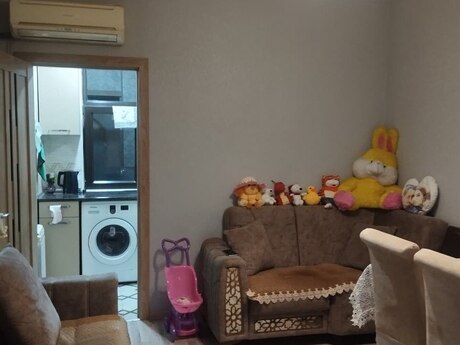 3 otaqlı köhnə tikili - Memar Əcəmi m. - 55 m²