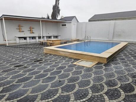 4 otaqlı həyət evi/bağ evi - Pirşağı q. - 300 m²