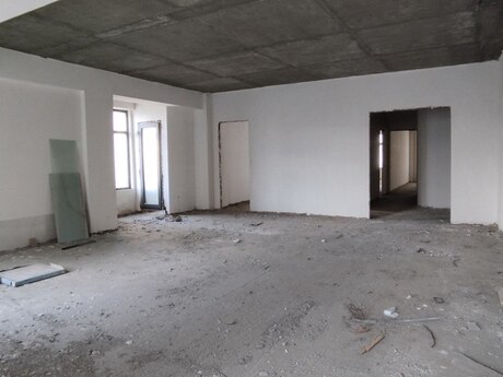 4 otaqlı yeni tikili - Şah İsmayıl Xətai m. - 180 m²