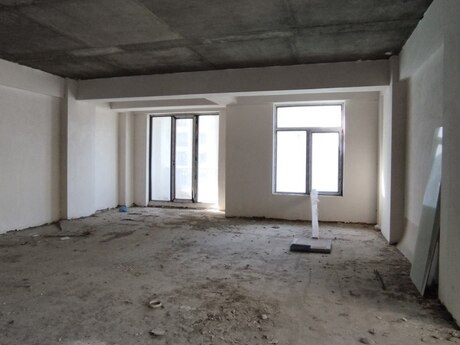 4 otaqlı yeni tikili - Şah İsmayıl Xətai m. - 180 m²