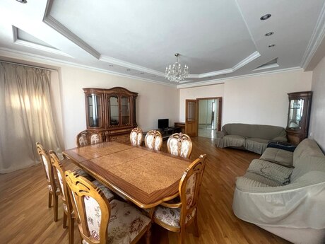 4-комн. новостройка - м. Нариман Нариманов - 190 м²