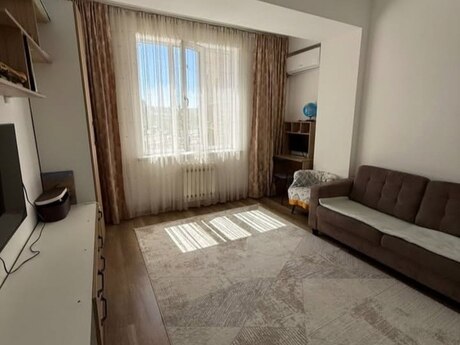 2 otaqlı yeni tikili - İnşaatçılar m. - 50 m²