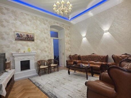 3 otaqlı köhnə tikili - Nizami m. - 100 m²