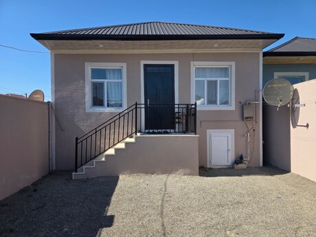 3 otaqlı həyət evi/bağ evi - Binə q. - 70 m²