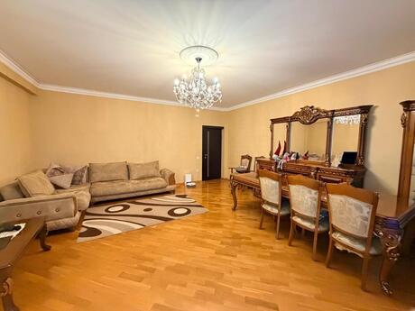 2-комн. новостройка - м. 20 января - 110 м²
