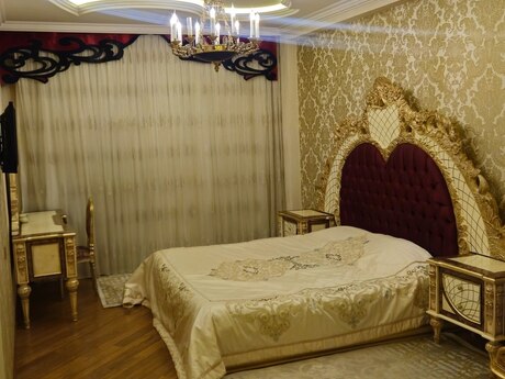 3-комн. новостройка - пос. 7-ой мкр - 135 м²