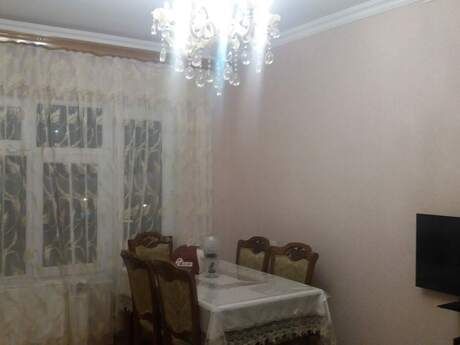 2 otaqlı köhnə tikili - Köhnə Günəşli q. - 64 m²