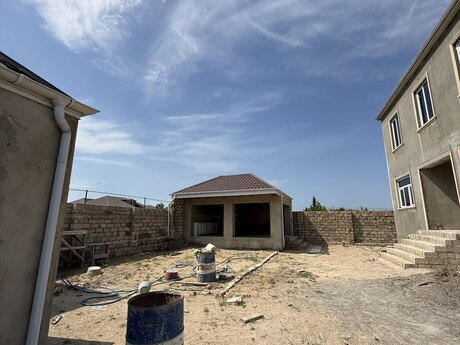 5 otaqlı həyət evi/bağ evi - Albalılıq q. - 220 m²