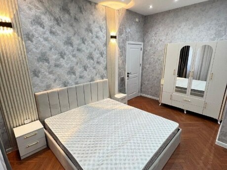 3-комн. новостройка - м. Элмляр Академиясы - 65 м²