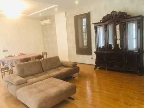 5 otaqlı həyət evi/bağ evi - Masazır q. - 280 m²