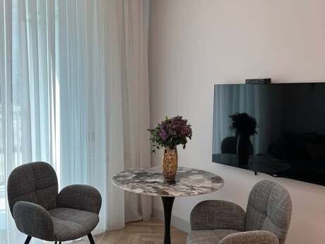 2-комн. новостройка - м. Элмляр Академиясы - 45 м²