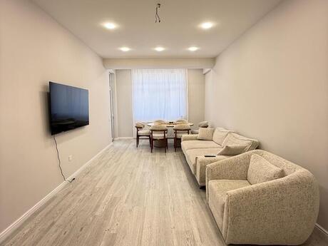 3 otaqlı yeni tikili - Yeni Günəşli q. - 94 m²