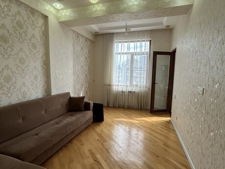 2-комн. новостройка - м. Азадлыг проспекти - 50 м²