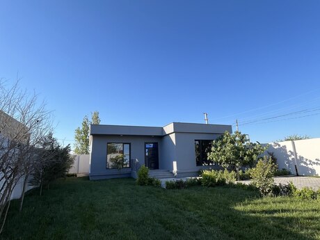 5 otaqlı həyət evi/bağ evi - Albalılıq q. - 142 m²