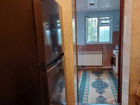 3 otaqlı köhnə tikili - Xalqlar Dostluğu m. - 81 m²
