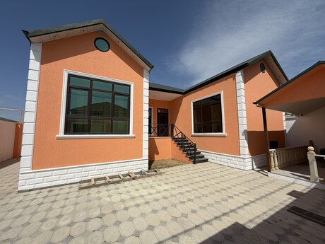 4 otaqlı həyət evi/bağ evi - Savalan q. - 94 m²
