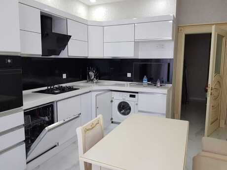 3 otaqlı yeni tikili - 8 Noyabr m. - 148 m²