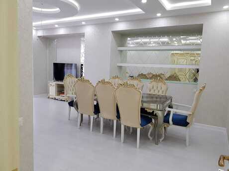 3 otaqlı yeni tikili - 8 Noyabr m. - 148 m²