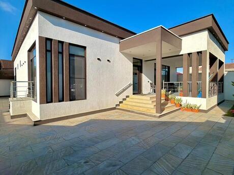 4 otaqlı həyət evi/bağ evi - Şüvəlan q. - 200 m²