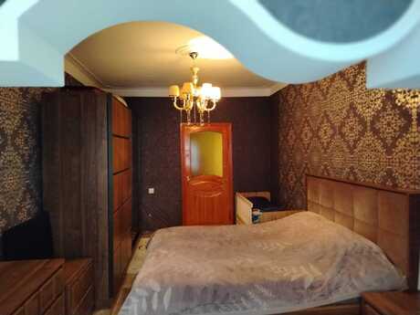 2 otaqlı köhnə tikili - Köhnə Günəşli q. - 52 m²
