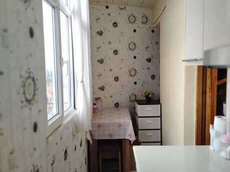 2 otaqlı köhnə tikili - Köhnə Günəşli q. - 52 m²