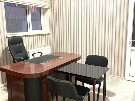 7-комн. офис - м. Элмляр Академиясы - 125 м²