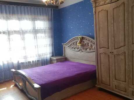 3 otaqlı köhnə tikili - Elmlər Akademiyası m. - 80 m²