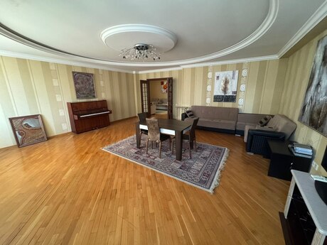 3 otaqlı yeni tikili - Nizami m. - 122.7 m²