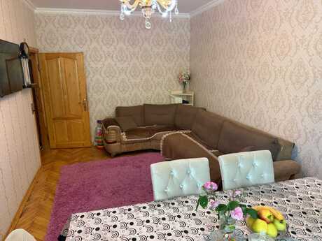 2 otaqlı köhnə tikili - Memar Əcəmi m. - 50 m²