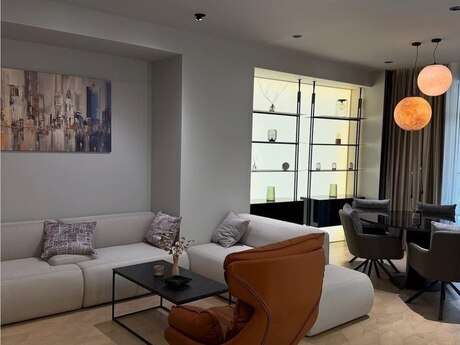 3 otaqlı yeni tikili - 8 Noyabr m. - 148 m²