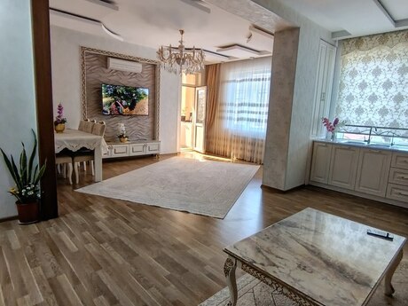 3-комн. новостройка - пос. 7-ой мкр - 103 м²