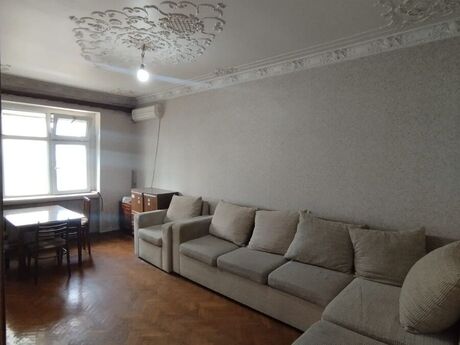 3 otaqlı köhnə tikili - Nəriman Nərimanov m. - 85 m²