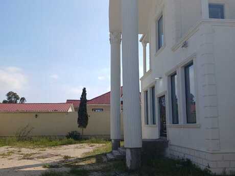 6 otaqlı həyət evi/bağ evi - Şüvəlan q. - 315 m²