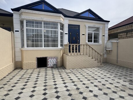 4 otaqlı həyət evi/bağ evi - Saray q. - 100 m²